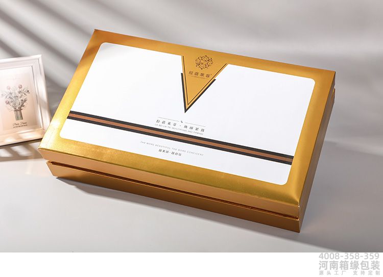 画板 28护肤品金白盒.jpg